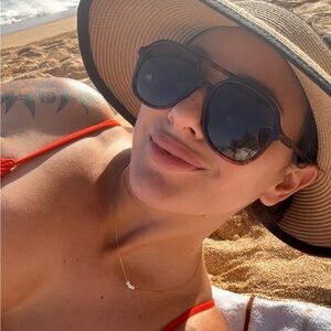 Meet your Posher, Jules